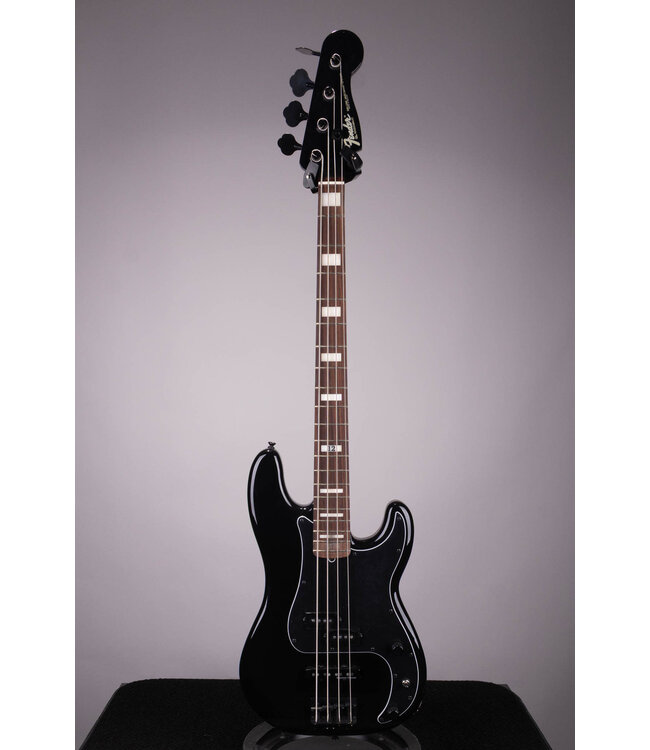Fender Duff McKagan Deluxe Precision Bass Black Rosewood Fingerboard