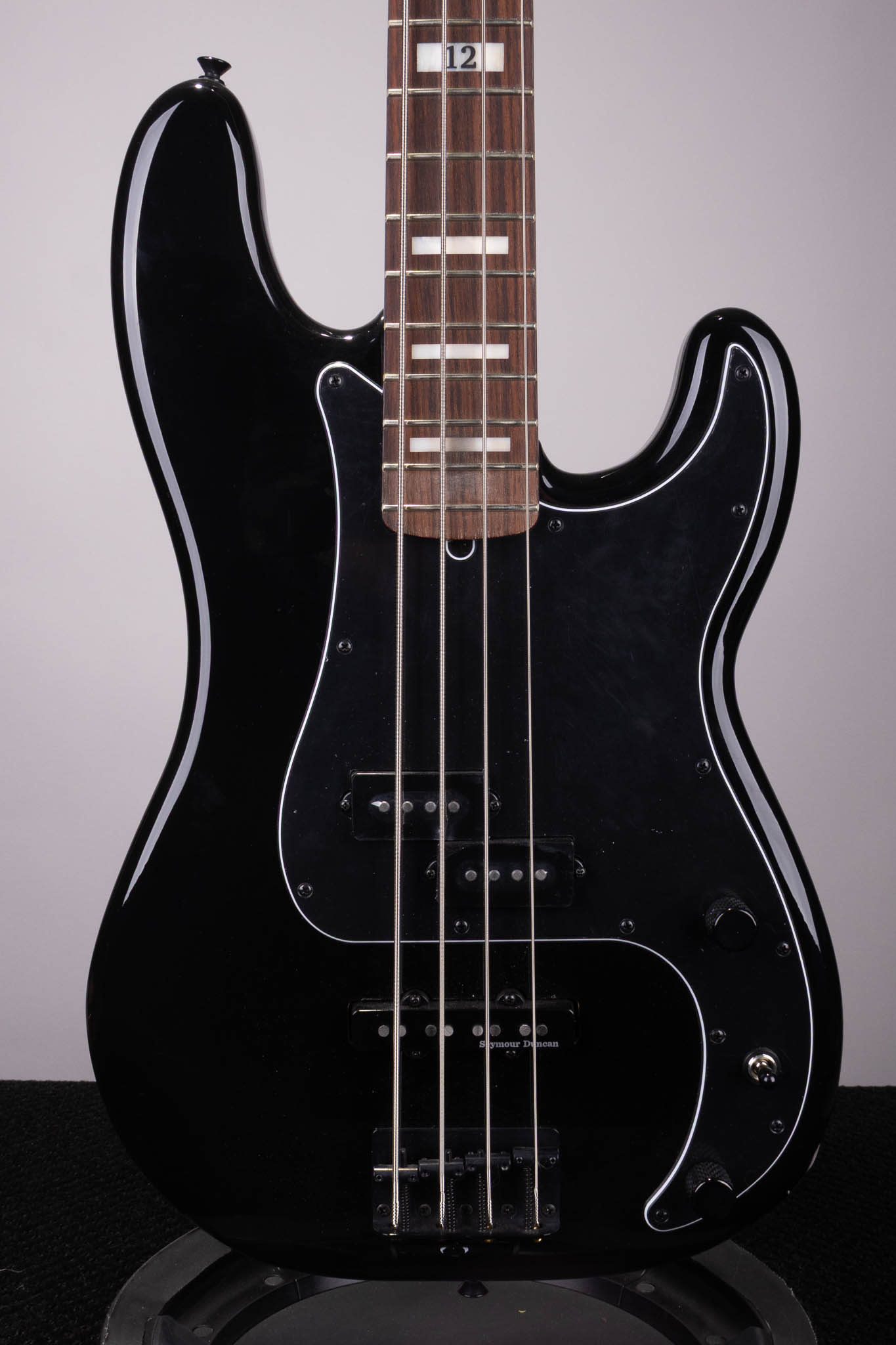 オゾン（７８Ｈｚ)　ヘヴィーフォークタイプ Fender Duff McKagan Deluxe Precision Bass Black Rosewood