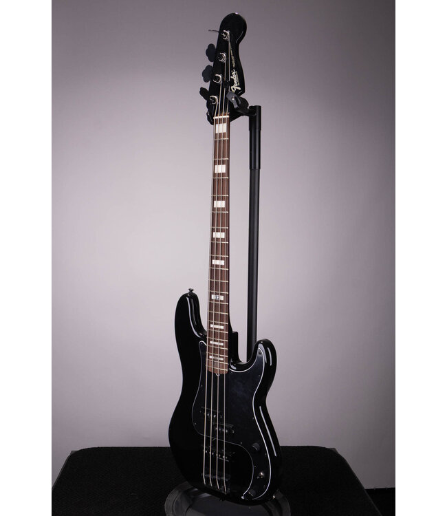 Fender Duff McKagan Deluxe Precision Bass Black Rosewood Fingerboard