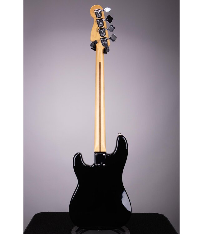 Used Fender Standard Precision Bass (2015) - Black