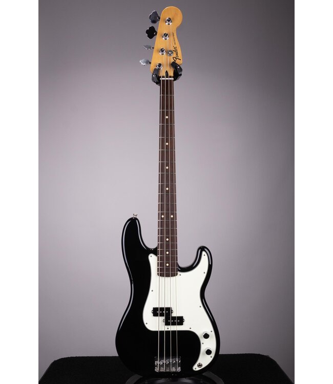Used Fender Standard Precision Bass (2015) - Black