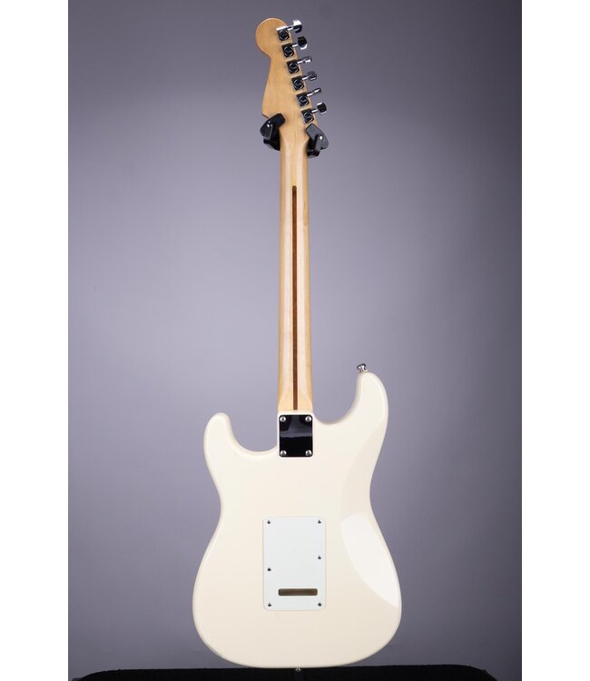 Used 2004 Fender Standard Fat Stratocaster - Arctic White - With Case
