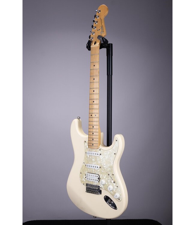 Used 2004 Fender Standard Fat Stratocaster - Arctic White - With Case