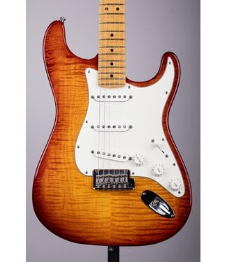 Fender Used 2012 Fender Select Stratocaster - Cherry Burst - With Case