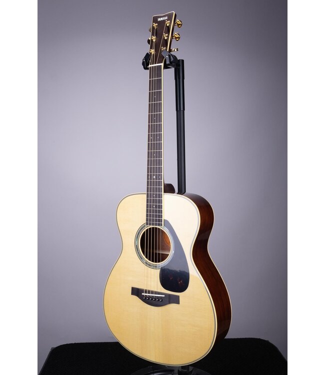 Yamaha LS6M ARE Acoustic-Electric Guitar - Engelmann Spruce