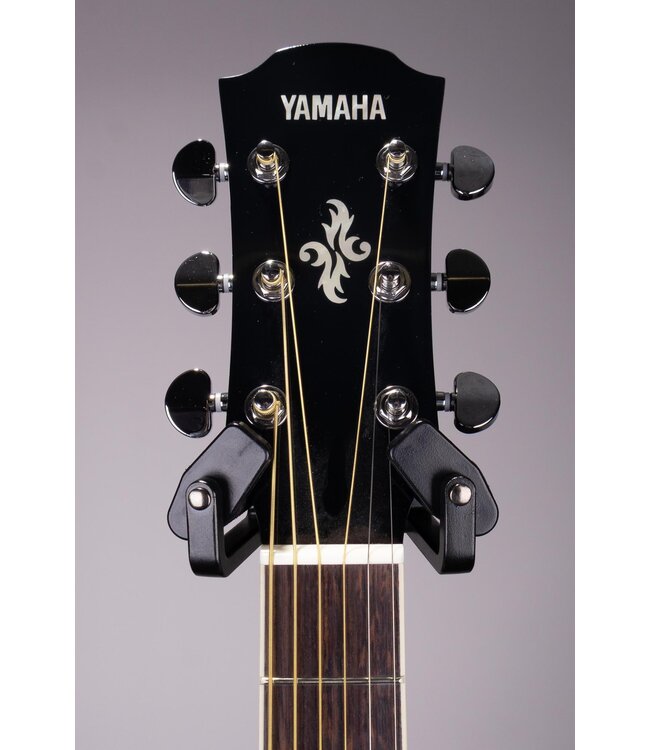 Yamaha APX600 Thinline Cutaway Acoustic - Electric Guitar - Black