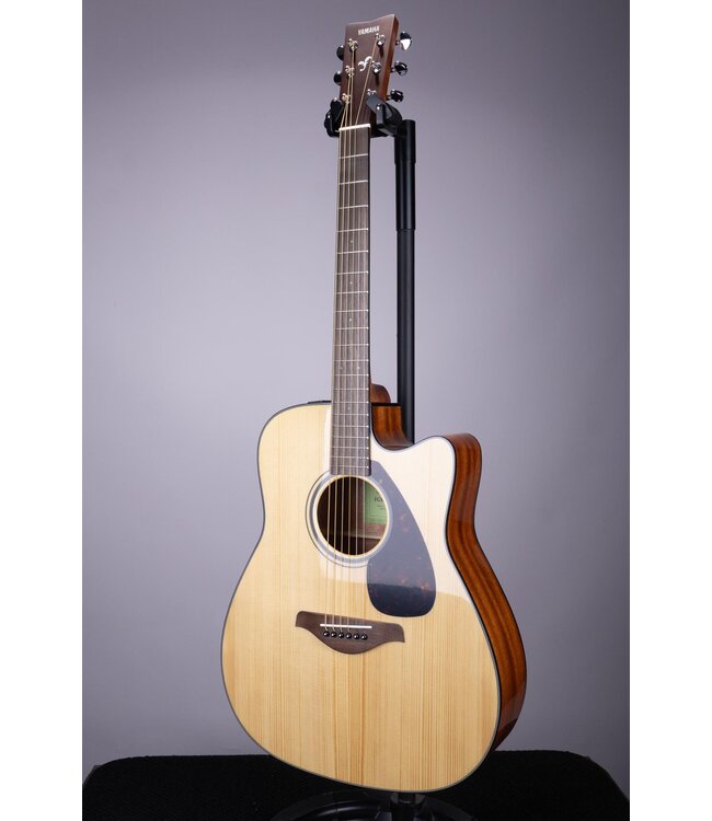 Yamaha FGX800C Acoustic-Electric Guitar with Cutaway