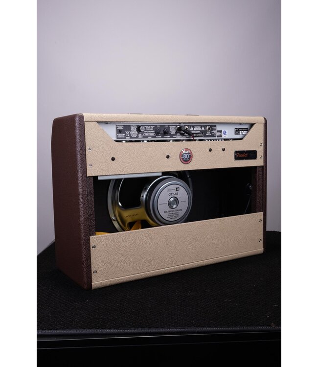 Fender '65 Deluxe Reverb 1x12 Tube Amp Vanilla Cocoa