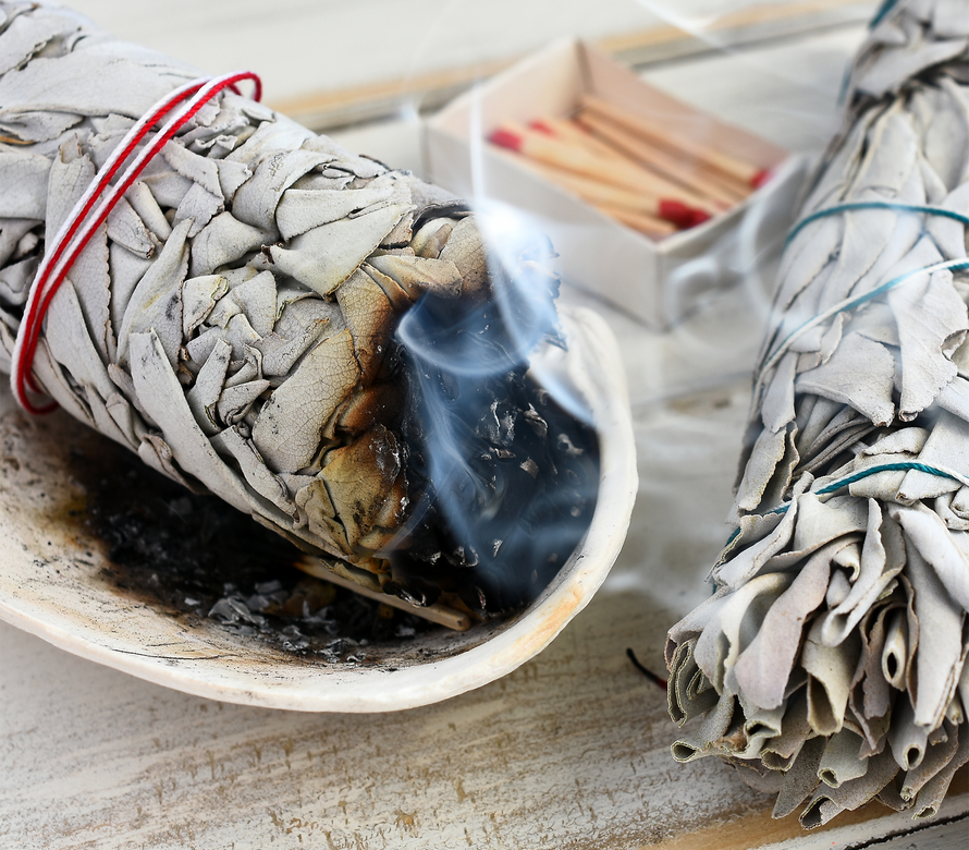 Sage & Smudging