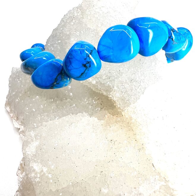 Turquoise/Dyed Howlite Nugget Bracelet