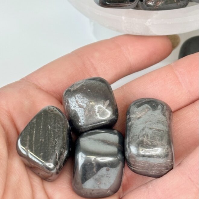 Hematite Medium Tumble/ Africa