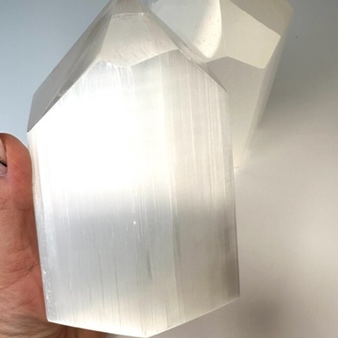 Selenite/Satin Spar Tower 6"