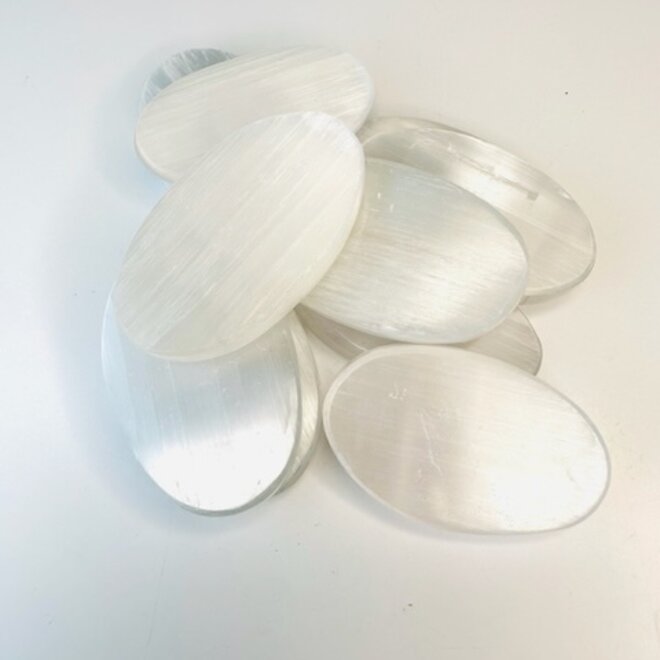 Selenite Oval Charing Plate