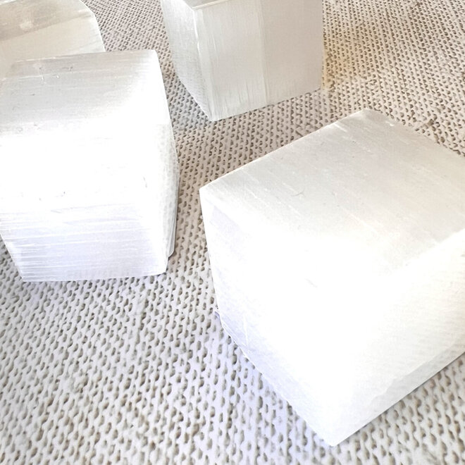 Selenite Cube 1-1.5" Cube