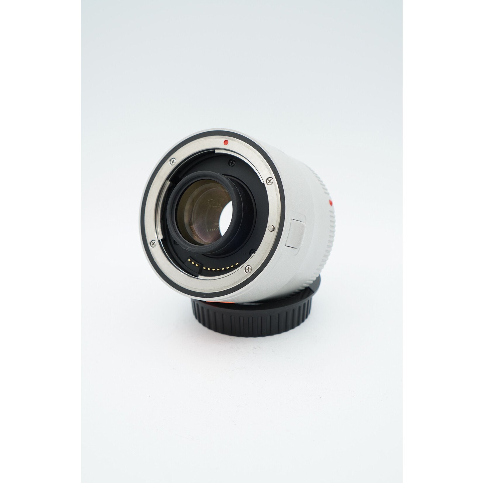 Canon Canon EF Extender 2x III SN#1137000361
