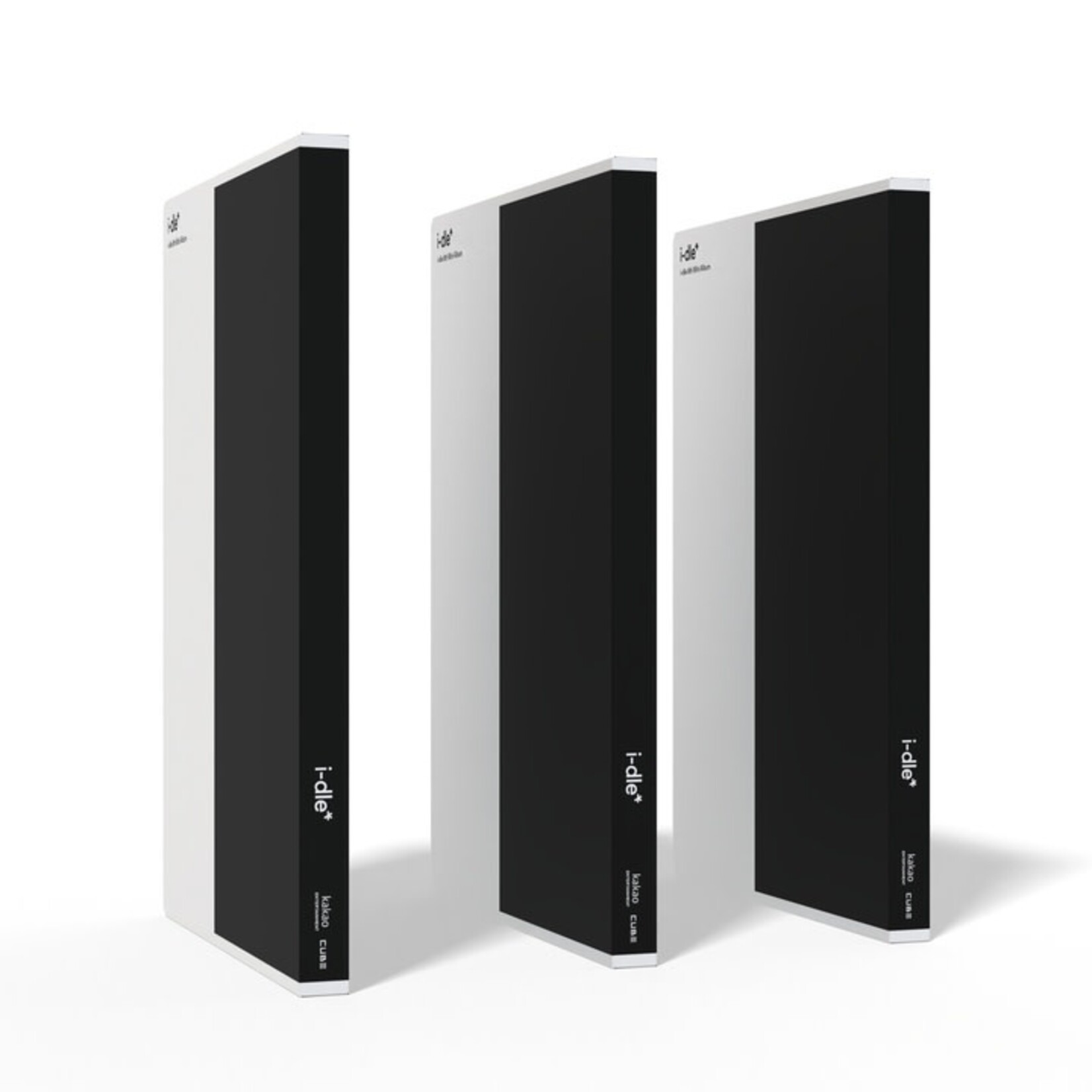 i-dle* i-dle - 8TH MINI ALBUM (Photobook ver.) + Random Photocard (MAKESTAR)