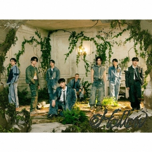 stray-kids-stray-kids-hollow-