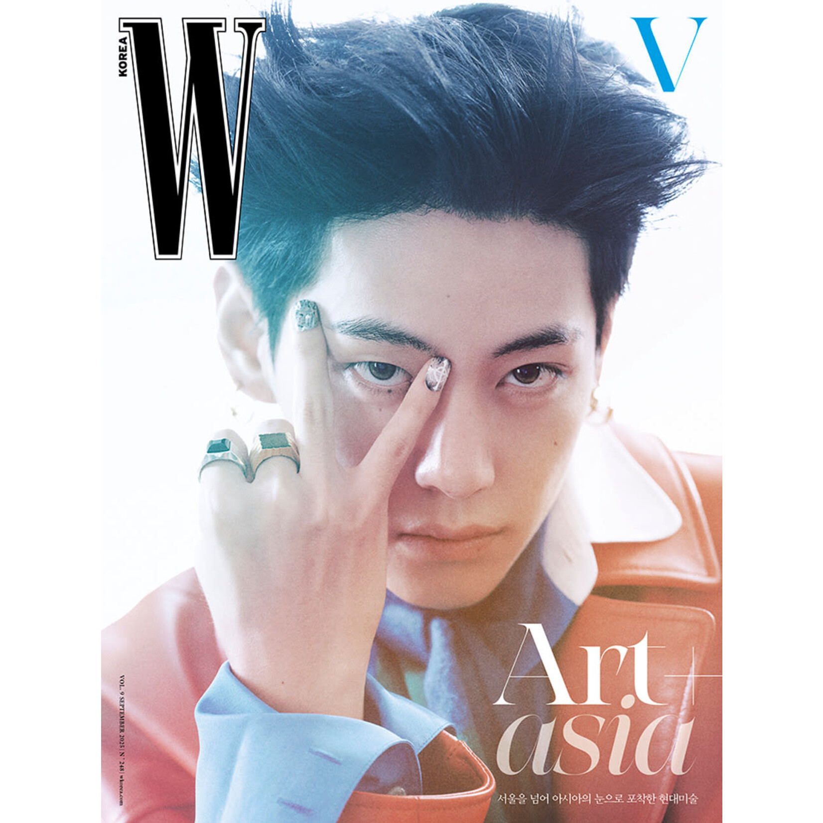 BTS V (BTS) - 2025 [W KOREA] Vol.9