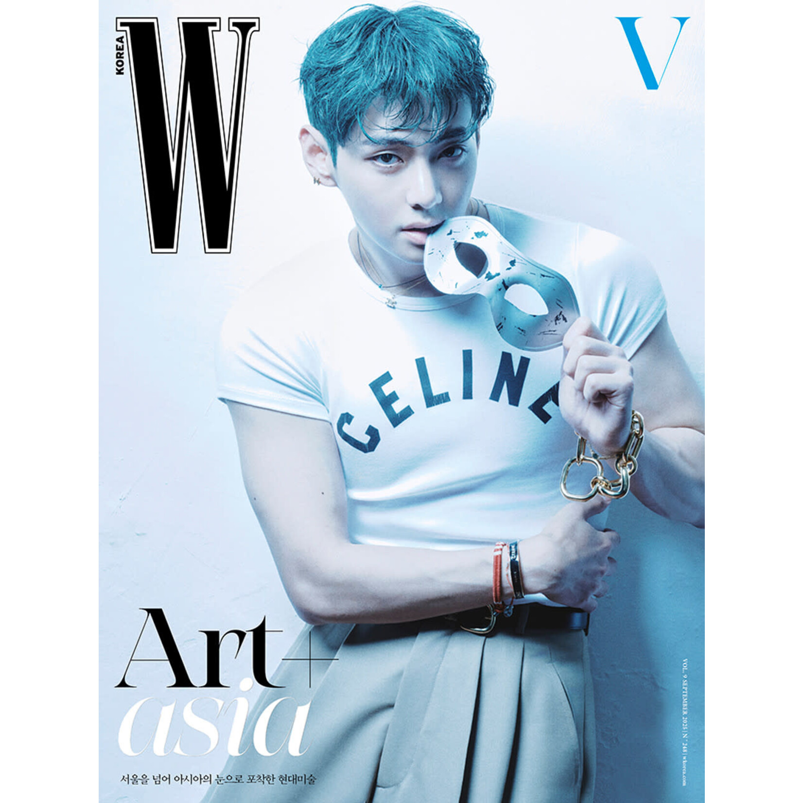 BTS V (BTS) - 2025 [W KOREA] Vol.9