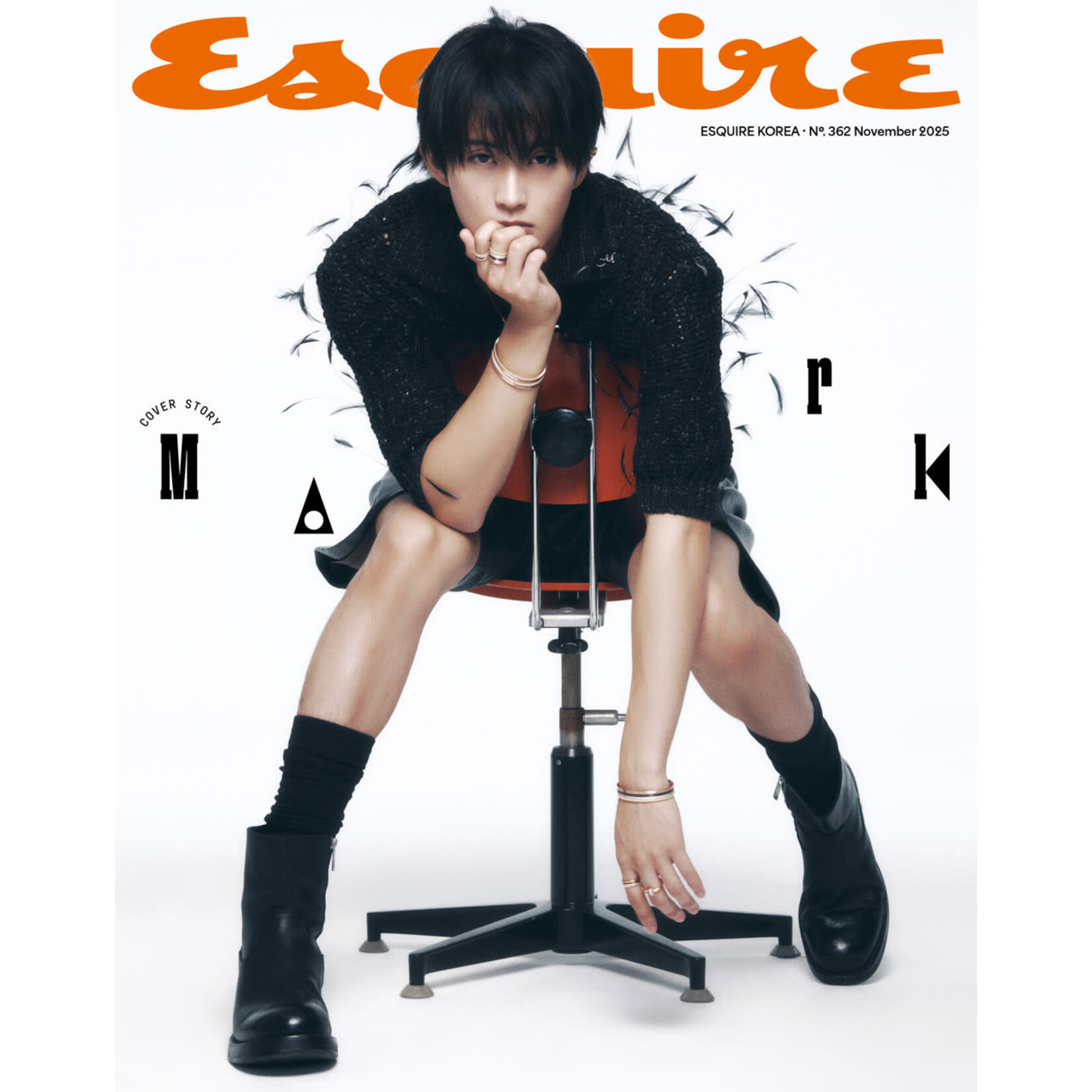 NCT MARK (NCT) - NOVEMBER 2025 [ESQUIRE]