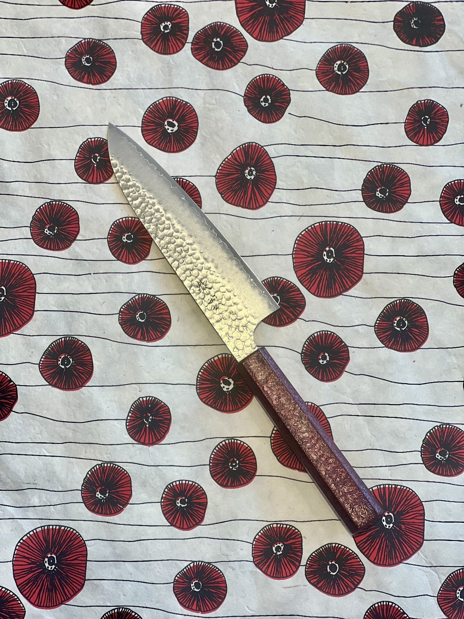 Kanetsugu Shiun Red Santoku