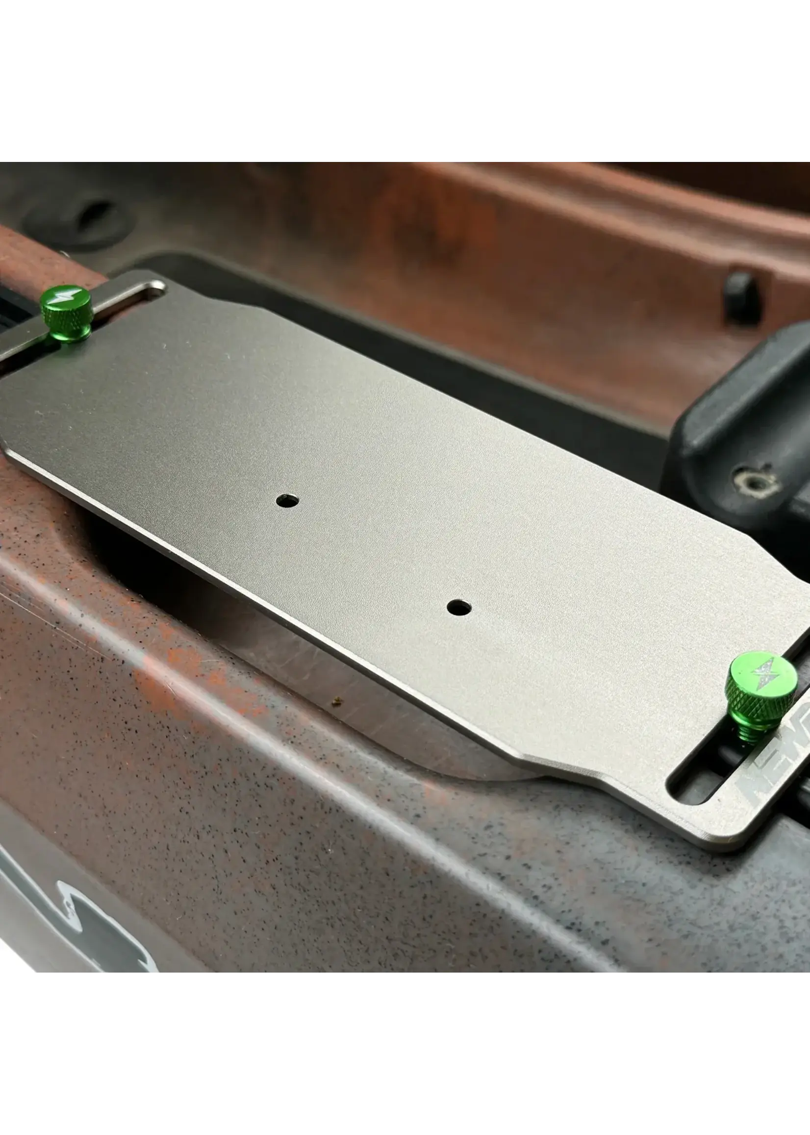 Newport Newport NK Throttle Mounting Plate