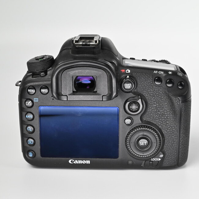 Canon Used Canon 7D Mark II Body