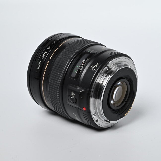 Used Canon EF 20mm f/2.8 USM Lens
