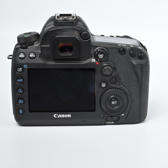 Canon Used Canon EOS 5D Mark IV DSLR Camera (Body Only)