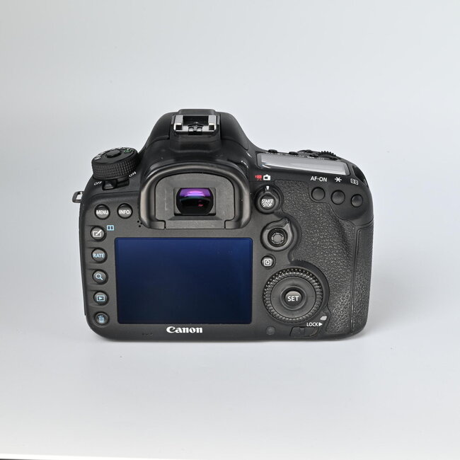 Canon Used Canon 7D Mark II Body