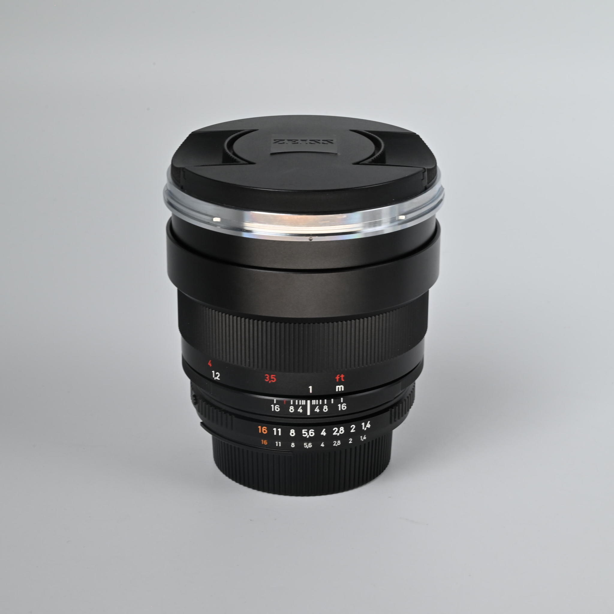 zeiss-used-zeiss-planar-t-85mm