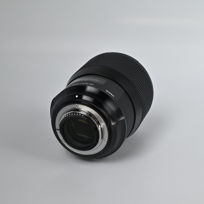 Sigma Used Sigma 135mm f/1.8 DG HSM Art Lens for Nikon F