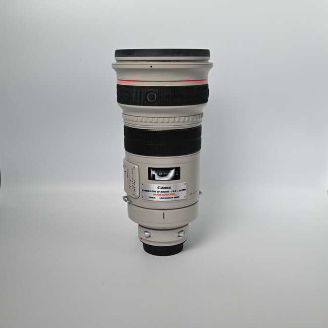 Canon Used Canon EF 300mm f/2.8L IS Image Stabilizer USM Autofocus Lens