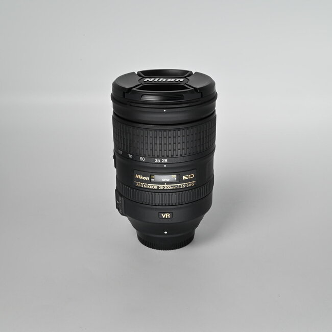 Nikon Used Nikon AF-S NIKKOR 28-300mm f/3.5-5.6G ED VR Lens