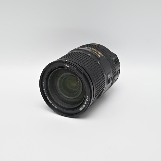 Nikon Used Nikon AF-S DX NIKKOR 18-300mm f/3.5-5.6G ED VR Lens
