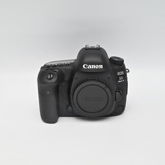 Canon Used Canon EOS 5D Mark IV DSLR Camera (Body Only)