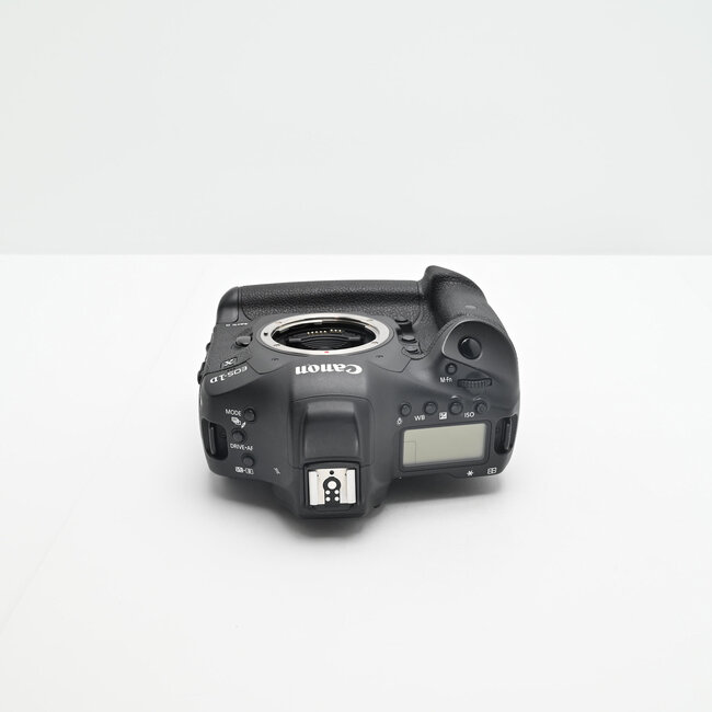 Canon Used Canon EOS-1D X Mark II DSLR Camera