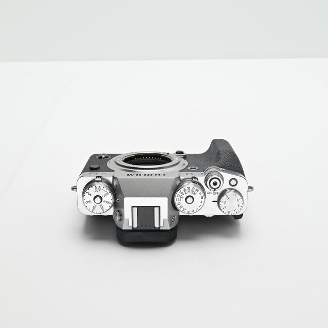 Fujifilm Used FUJIFILM X-T4 Mirrorless Camera (Silver)