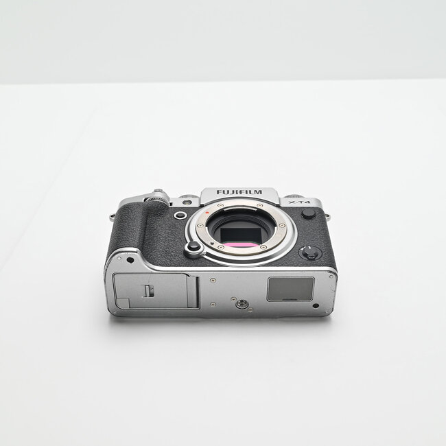 Fujifilm Used FUJIFILM X-T4 Mirrorless Camera (Silver)