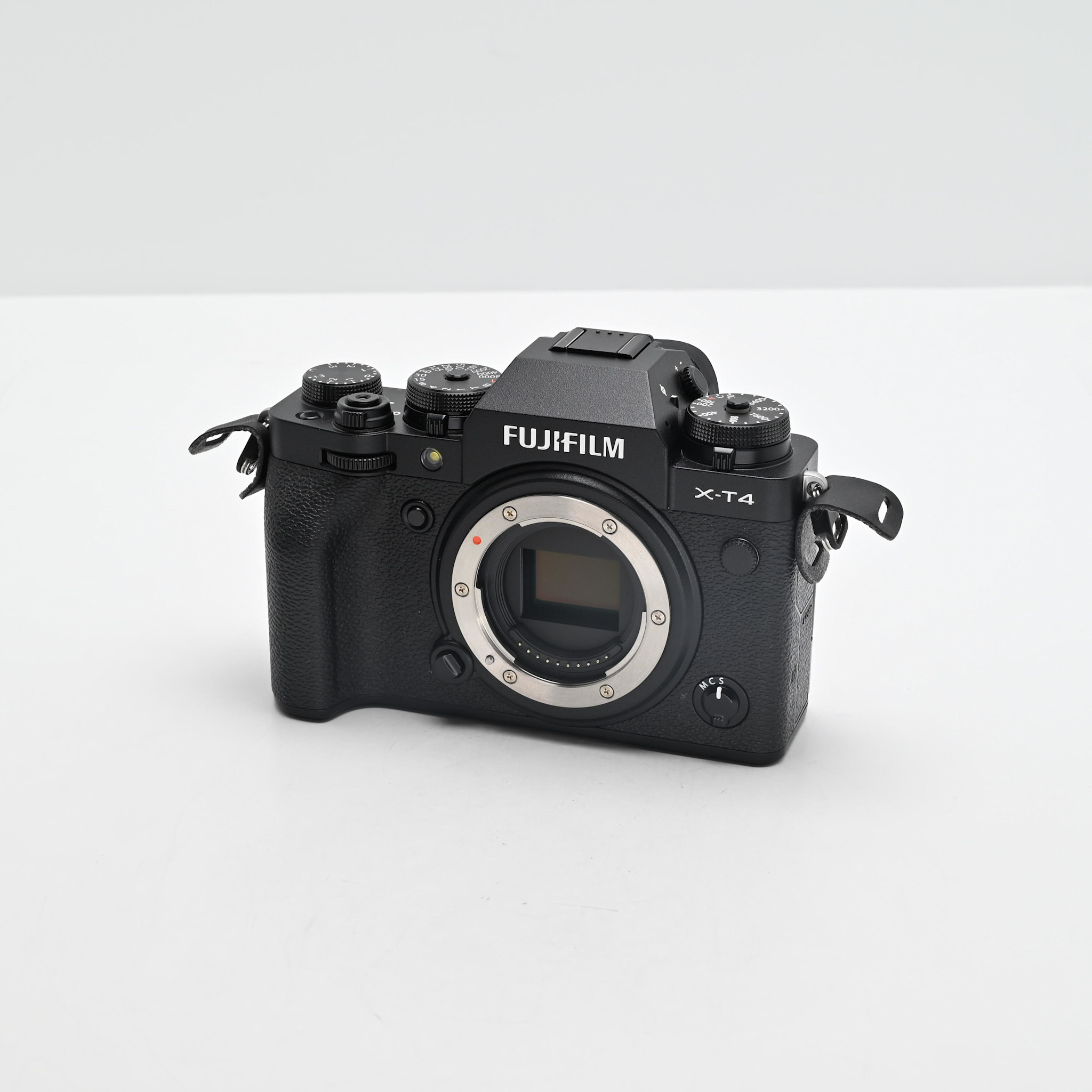 Used Fujifilm X-T4 Body -Black - Competitive Cameras