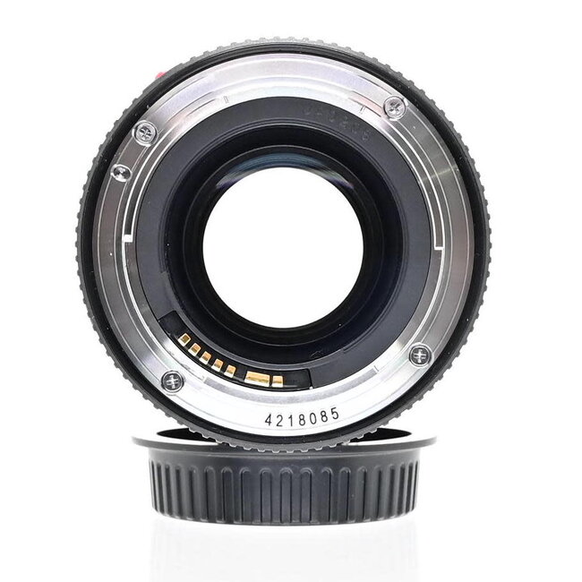 Canon Used Canon EF 100mm f/2.8L Macro IS USM Lens