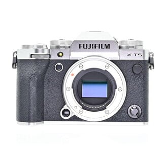 Fujifilm Used FUJIFILM X-T5 Mirrorless Camera (Silver)