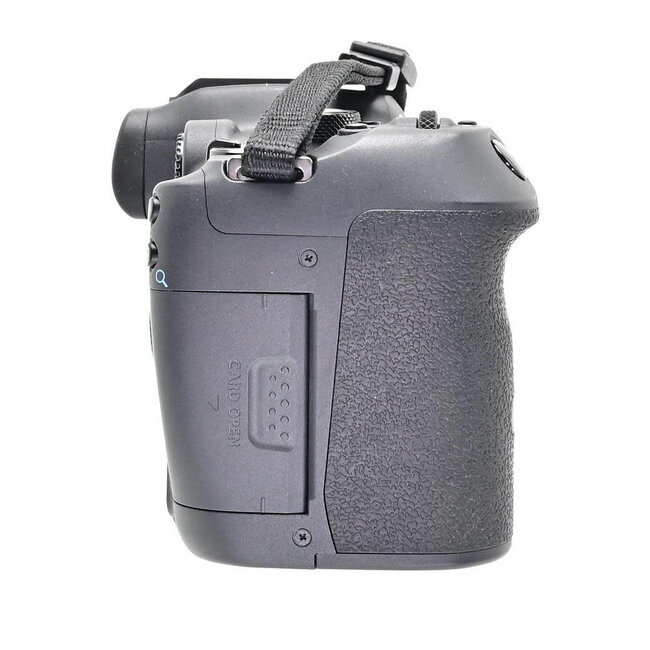 Canon Used Canon EOS R7 Mirrorless Camera Body Only