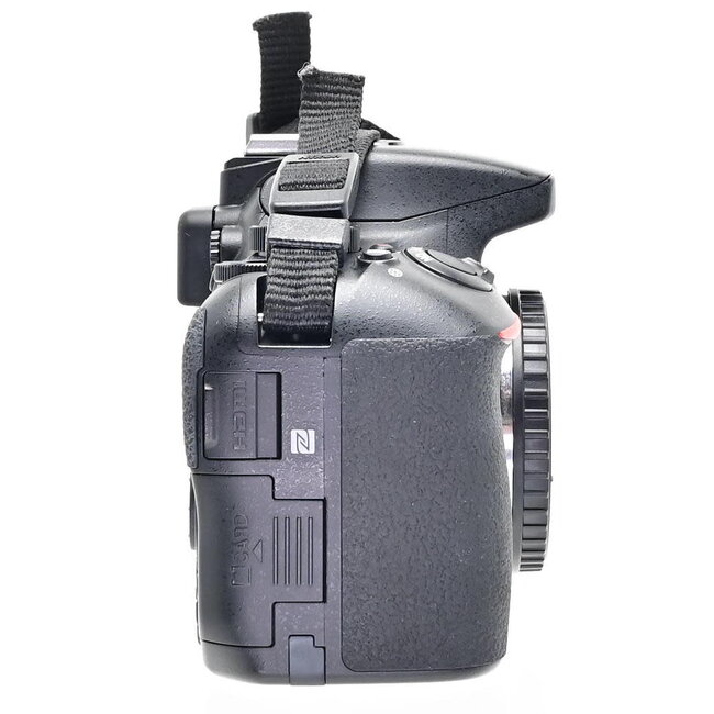 Nikon Used Nikon D5600 DSLR Camera Body