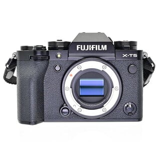 Fujifilm Used FUJIFILM X-T5 Mirrorless Camera (Black)