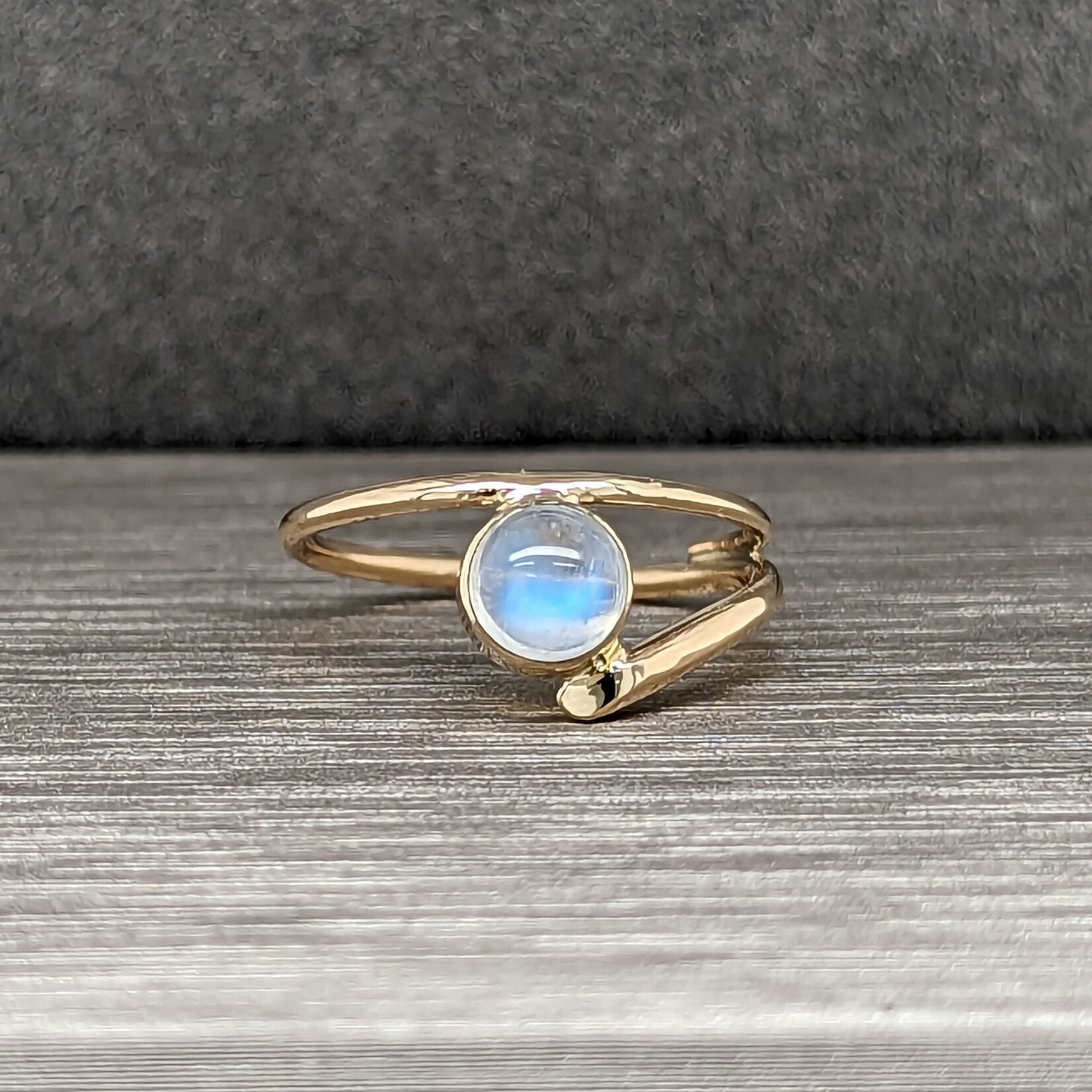 Modern Heirloom® 14KY 6mm Moonstone Bypass Ring