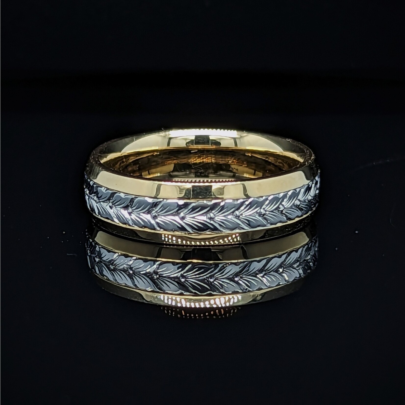 Modern Heirloom® Beveled Wheat Leaf Band, 6mm 18KY & PT, Sz9.0