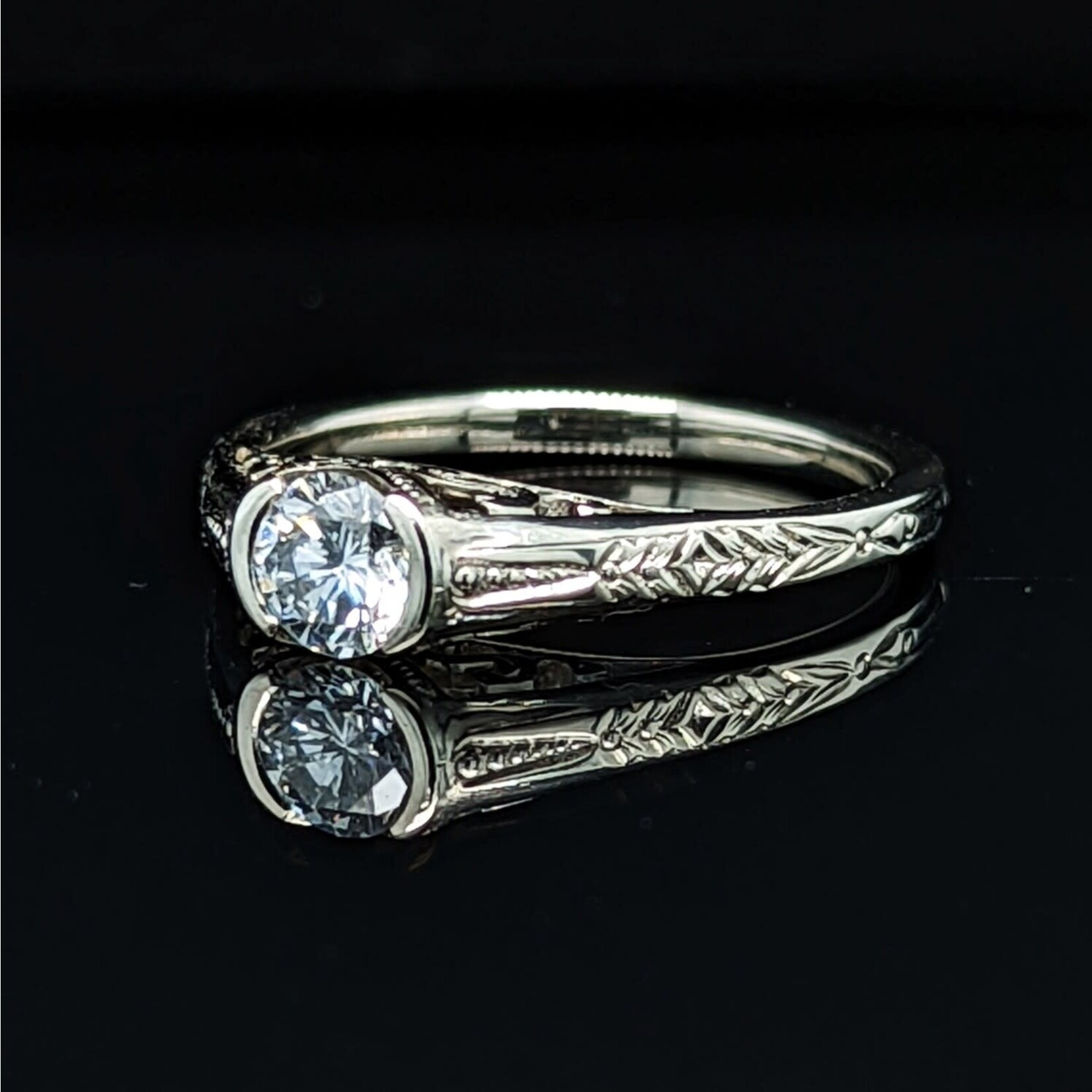 Modern Heirloom® Deco HB Scroll Filigree Ring .42ct, 14kw Sz6.75