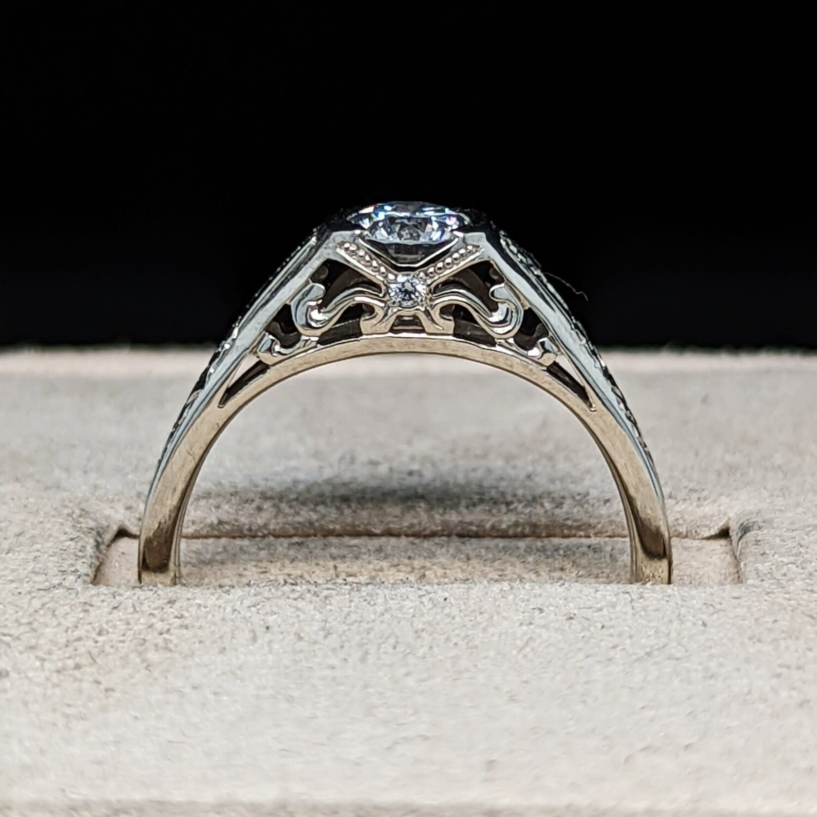 Modern Heirloom® Deco HB Scroll Filigree Ring .42ct, 14kw Sz6.75