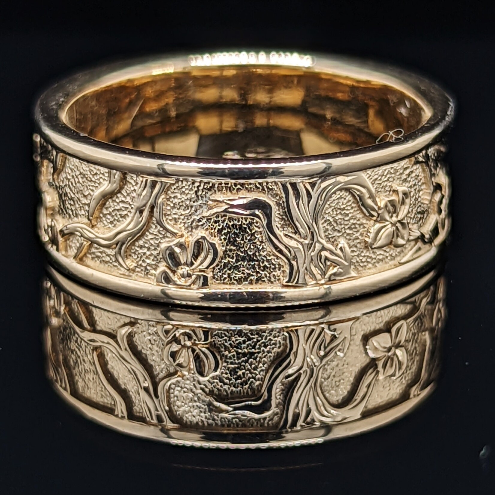 Modern Heirloom® Torii Landscape Band 14KY